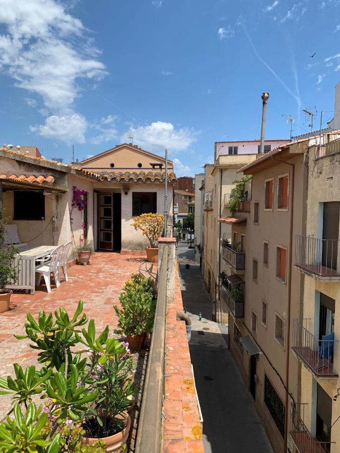 Notaria-Apartamento Y Estudio En Casco Antiguo, Al Lado De Playa, Rambla Y Monasterio, Con Acceso A Terraza Ajardinada Сан Фелиу де Гиксолс Екстериор снимка