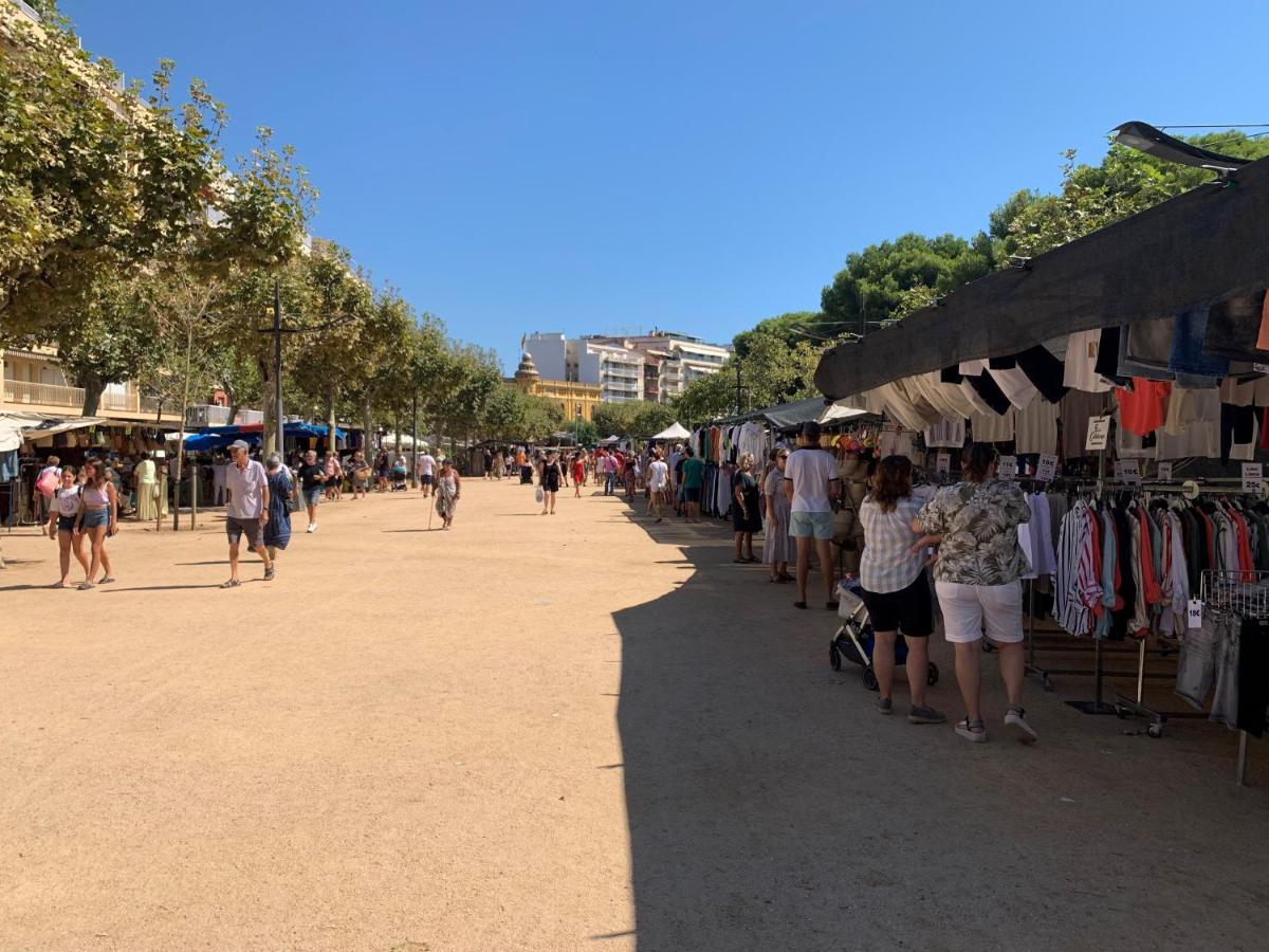 Notaria-Apartamento Y Estudio En Casco Antiguo, Al Lado De Playa, Rambla Y Monasterio, Con Acceso A Terraza Ajardinada Сан Фелиу де Гиксолс Екстериор снимка